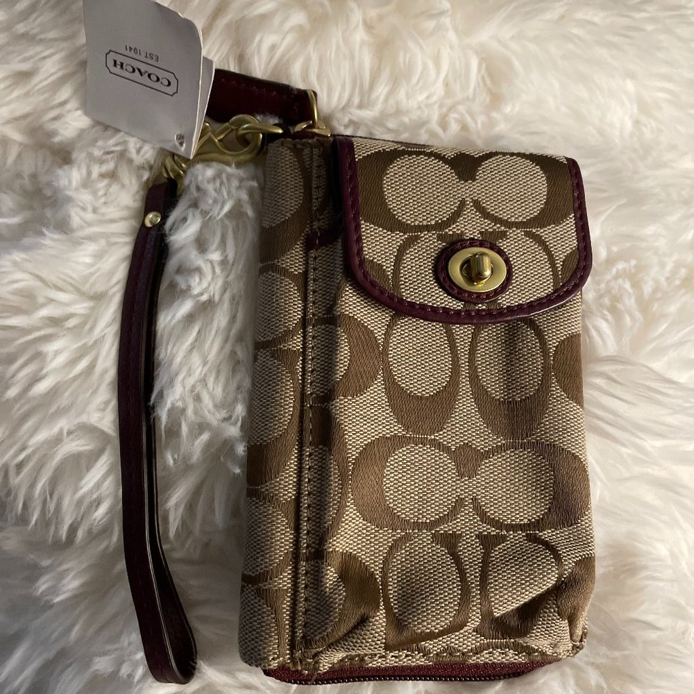 NWT Coach Wristlet Wallet